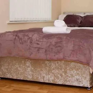 Superb Balconied 2bedroom Flat In Heart Of Centre Apartment Leeds (West Yorkshire)